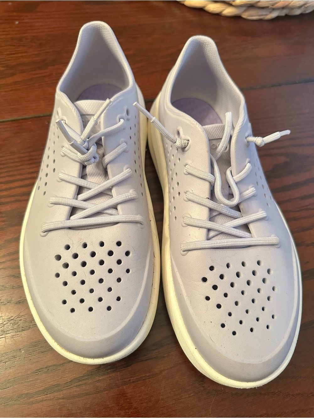 Light Periwinkle Croc Light Stride Sneaker